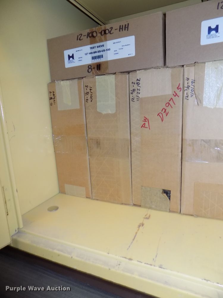 image for item DZ9745 Aggregate gradation analysis equipment