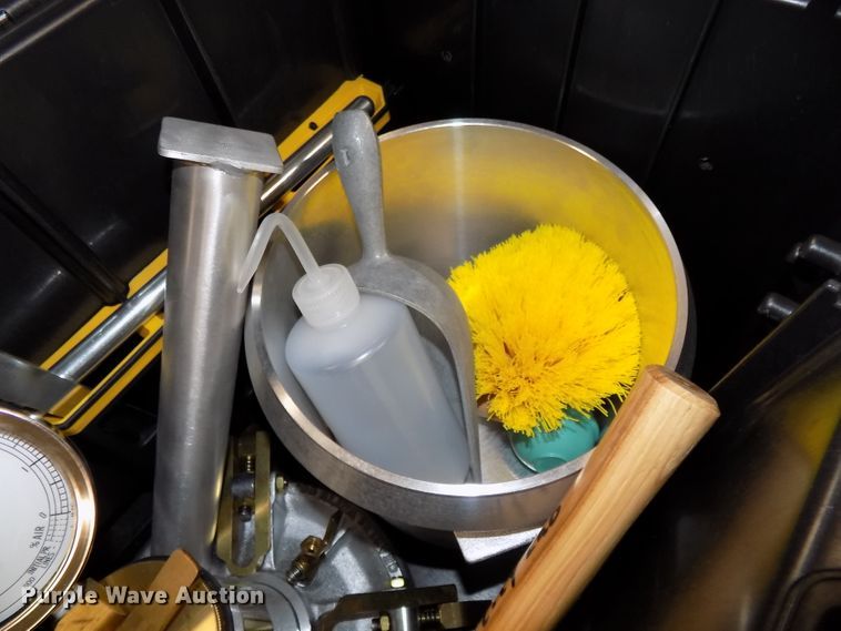 image for item DZ9746 (3) concrete air meters