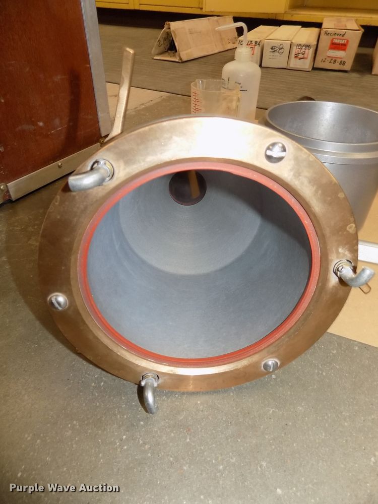 image for item DZ9746 (3) concrete air meters