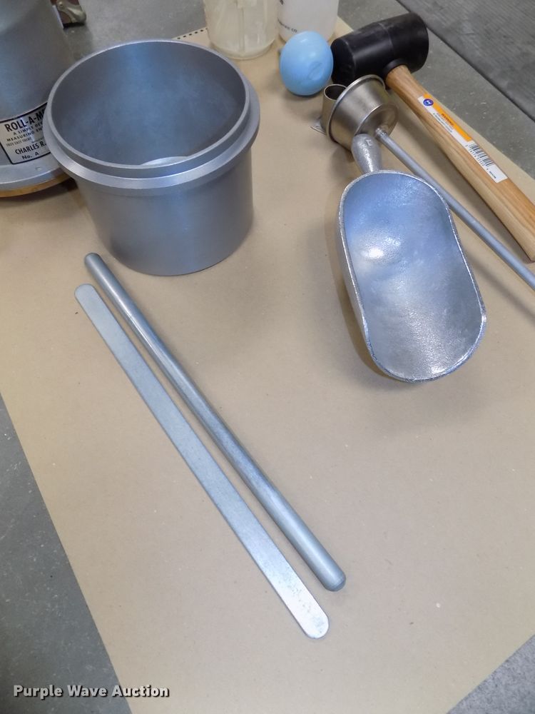 image for item DZ9746 (3) concrete air meters