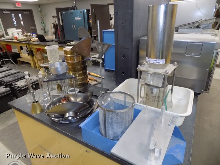 image for item DZ9749 Aggregate analysis testing equipment
