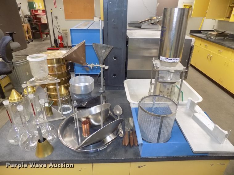 image for item DZ9749 Aggregate analysis testing equipment
