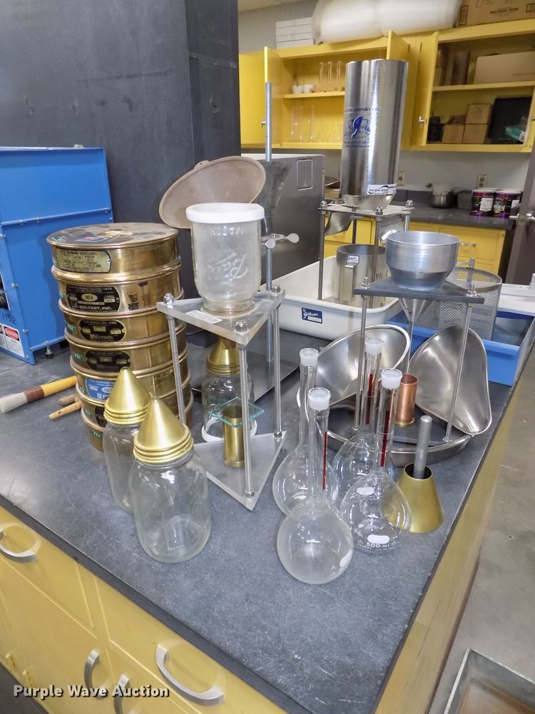 image for item DZ9749 Aggregate analysis testing equipment