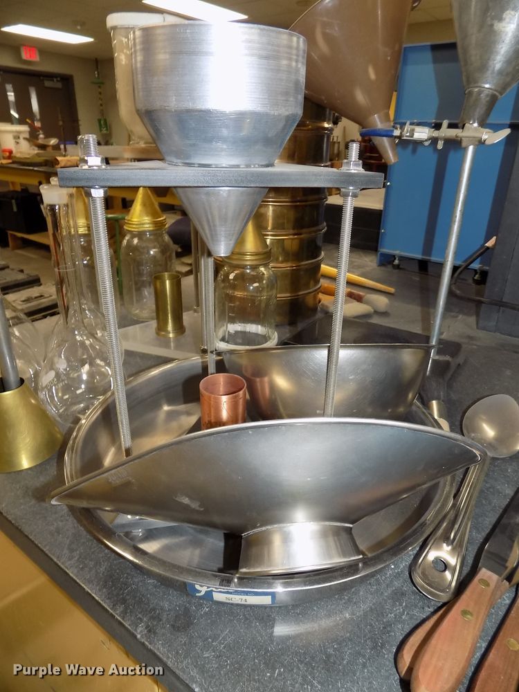 image for item DZ9749 Aggregate analysis testing equipment