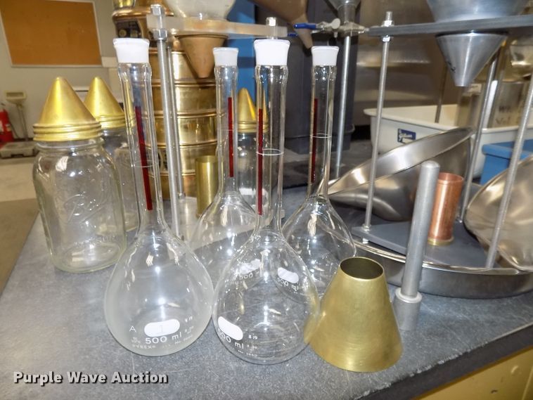 image for item DZ9749 Aggregate analysis testing equipment