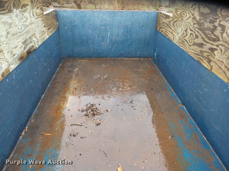image for item EF9501 1994 Dressen dump trailer