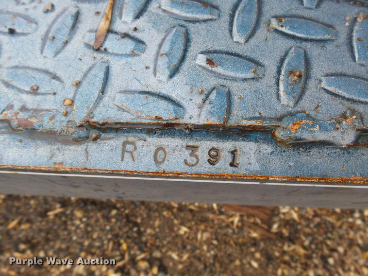 image for item EF9501 1994 Dressen dump trailer