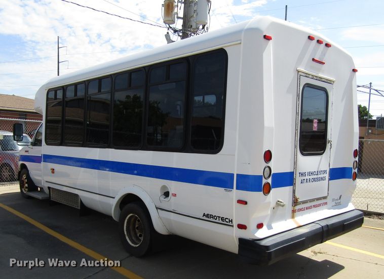 image for item EU9732 2007 Ford E450 Eldorado Aerotech 24FA7 shuttle bus