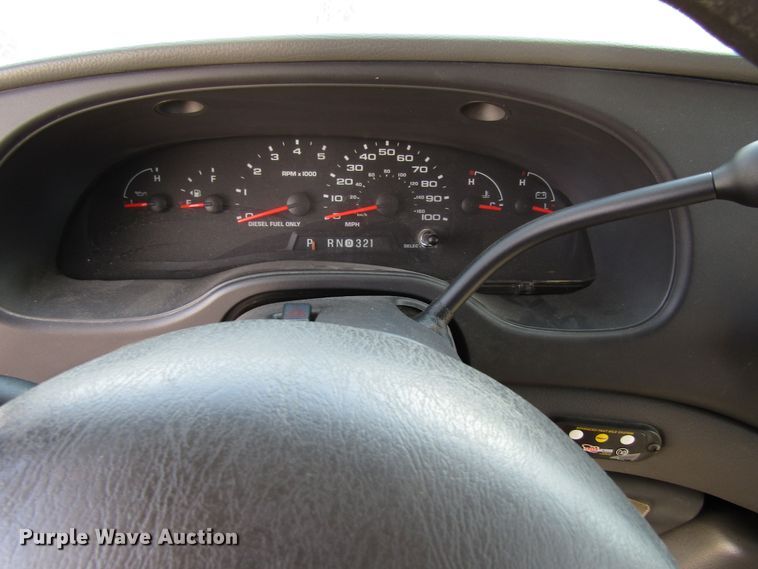 image for item EU9732 2007 Ford E450 Eldorado Aerotech 24FA7 shuttle bus