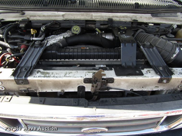 image for item EU9732 2007 Ford E450 Eldorado Aerotech 24FA7 shuttle bus