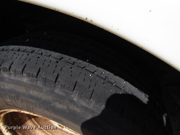 image for item EU9732 2007 Ford E450 Eldorado Aerotech 24FA7 shuttle bus