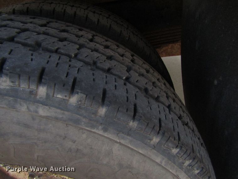 image for item EU9732 2007 Ford E450 Eldorado Aerotech 24FA7 shuttle bus