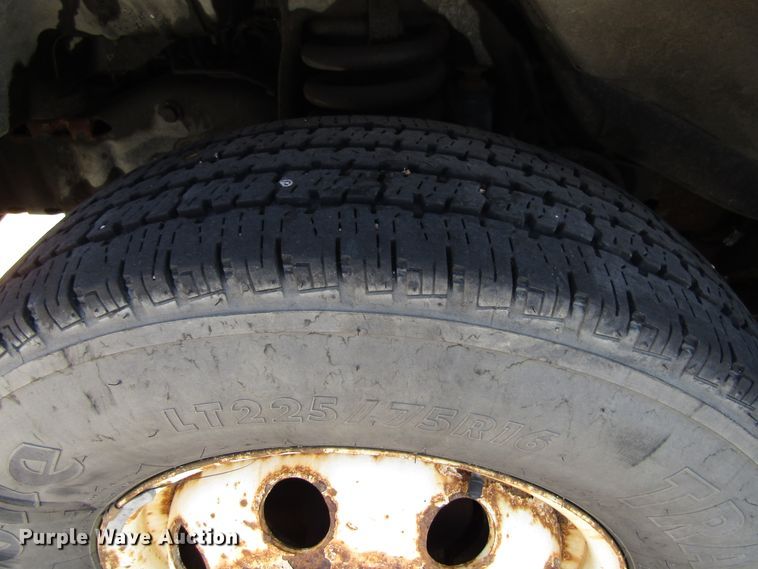 image for item EU9732 2007 Ford E450 Eldorado Aerotech 24FA7 shuttle bus