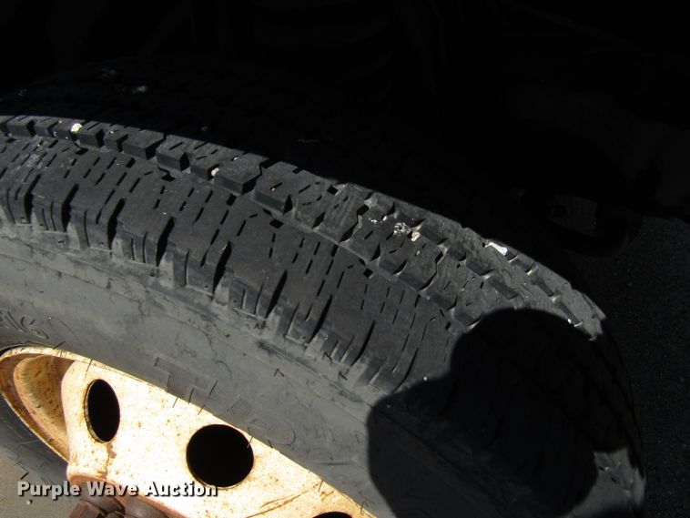 image for item EU9732 2007 Ford E450 Eldorado Aerotech 24FA7 shuttle bus