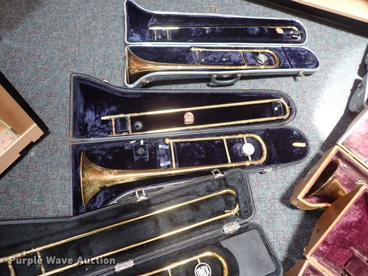 image for item FB9209 (7) trombones