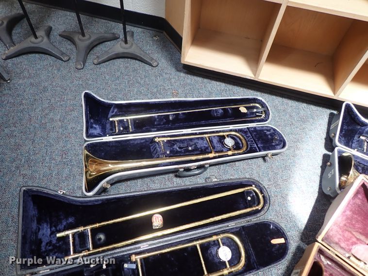 image for item FB9209 (7) trombones