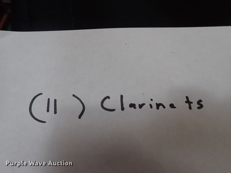 image for item FB9210 (11) clarinets