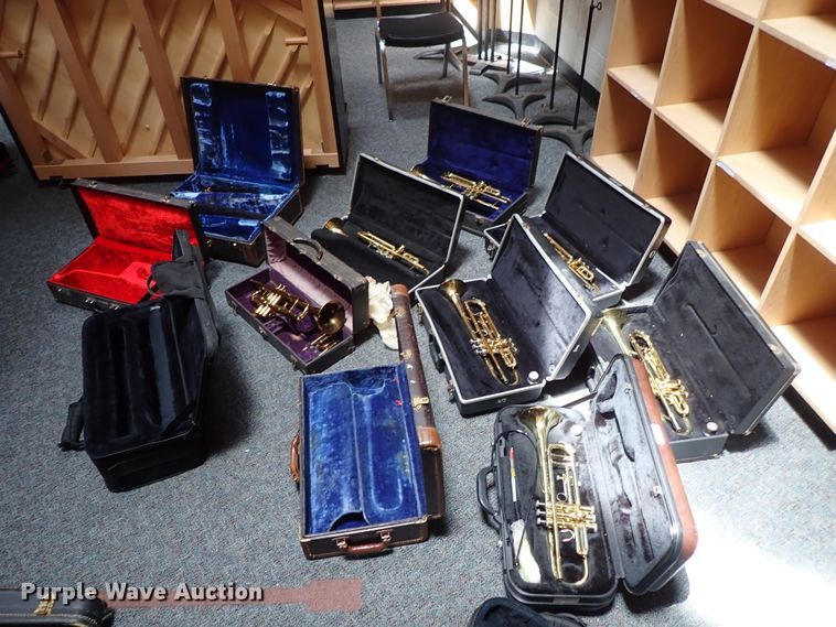 image for item FB9212 (7) trumpets