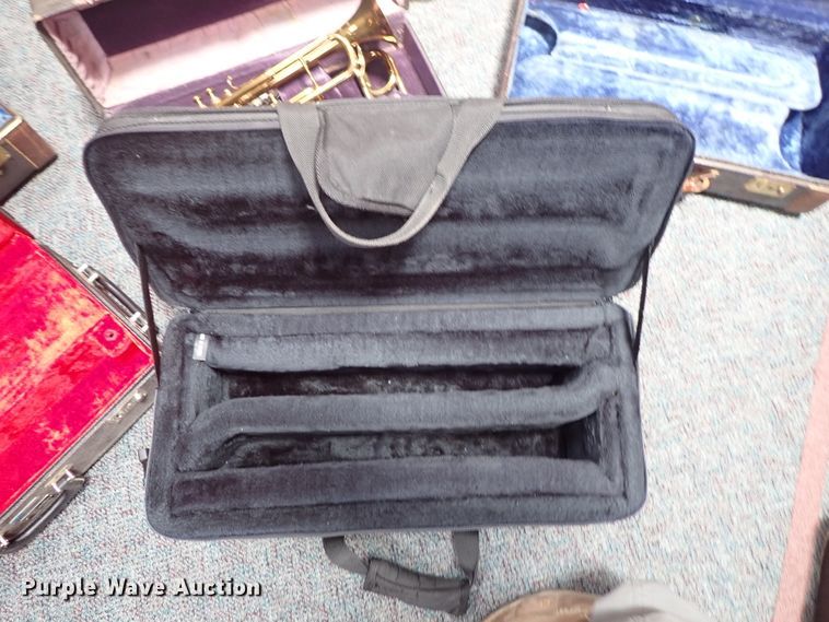 image for item FB9212 (7) trumpets