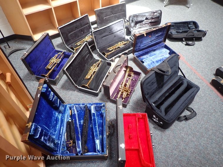 image for item FB9212 (7) trumpets