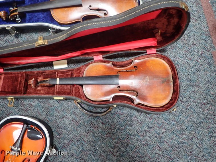 image for item FB9215 Musical instruments