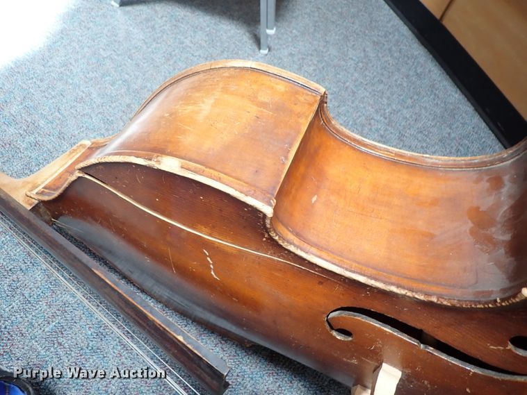 image for item FB9215 Musical instruments