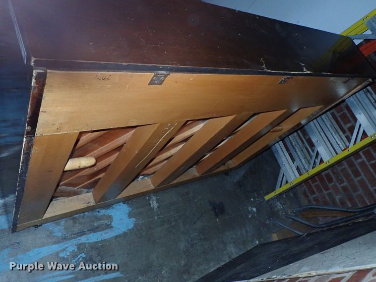 image for item FB9219 Yamaha piano