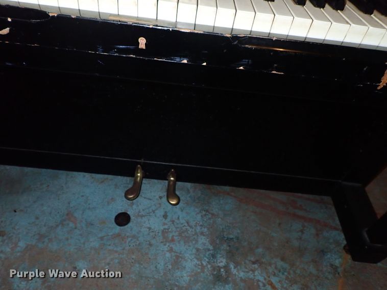 image for item FB9220 Kawai piano