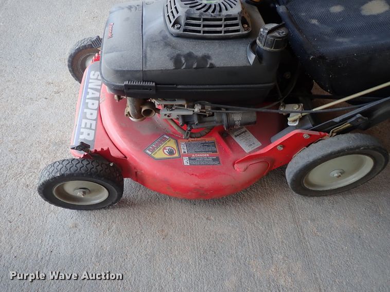 image for item FE9784 Snapper push mower