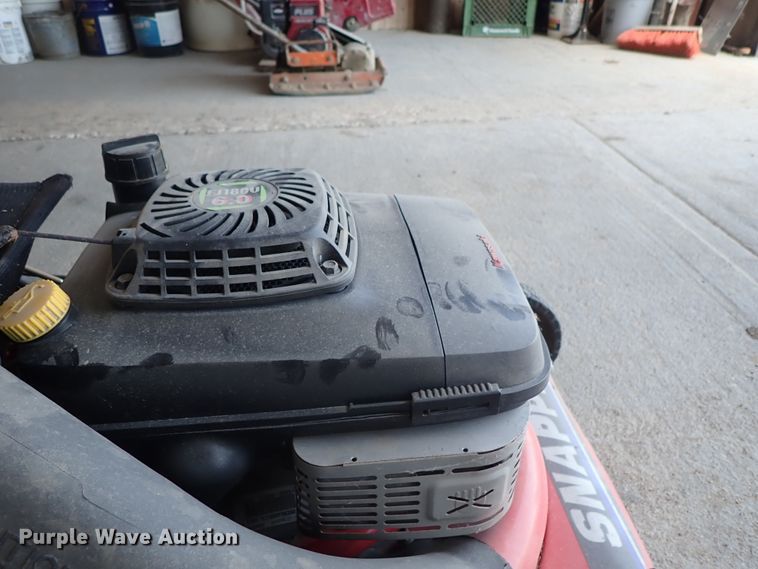 image for item FE9784 Snapper push mower