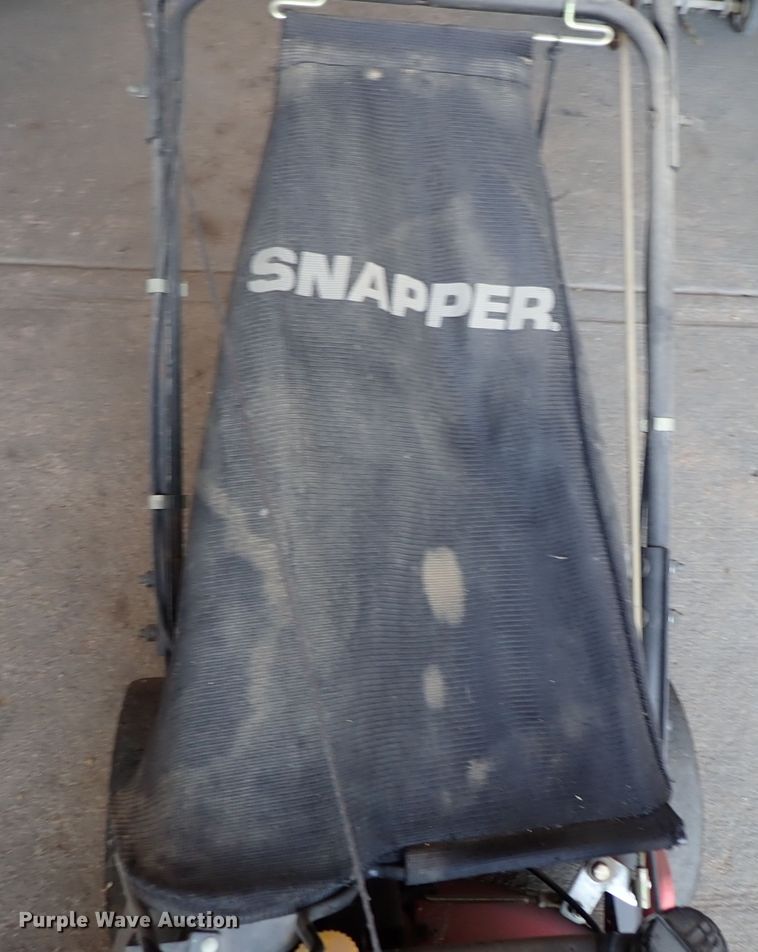 image for item FE9784 Snapper push mower