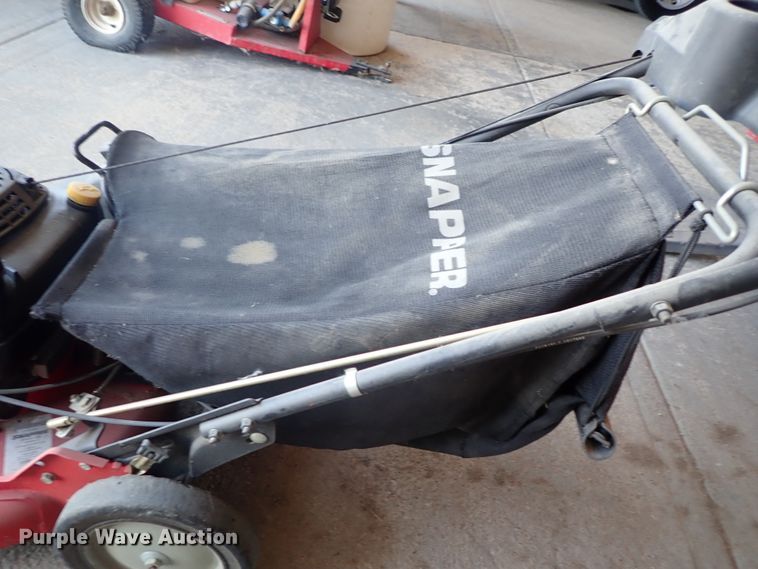 image for item FE9784 Snapper push mower