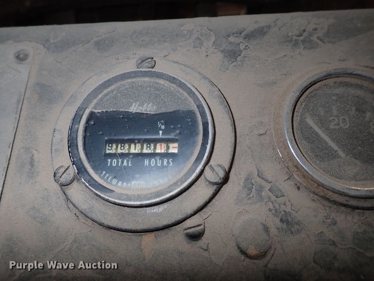 image for item FE9805 Allis Chalmers FT4024 forklift