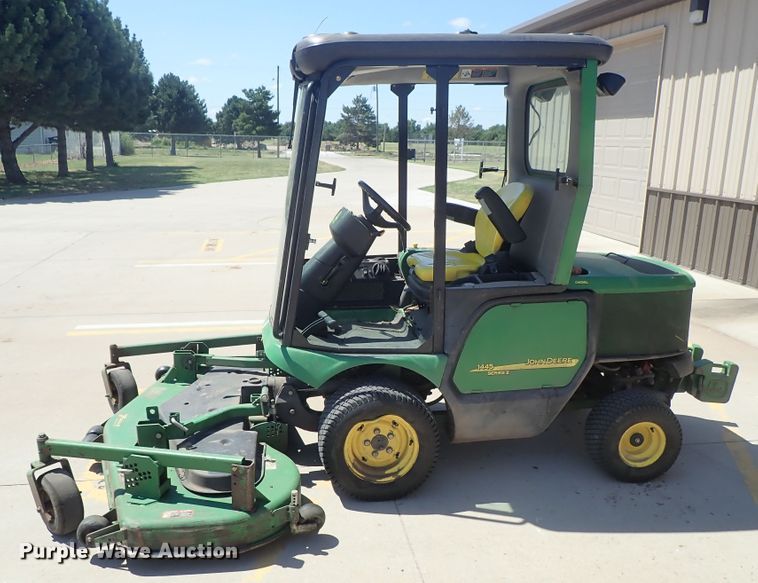 image for item FE9809 John Deere 1445 lawn mower