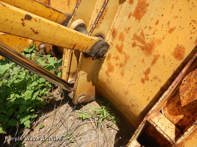 image for item FI9839 1987 John Deere 210C landscape tractor