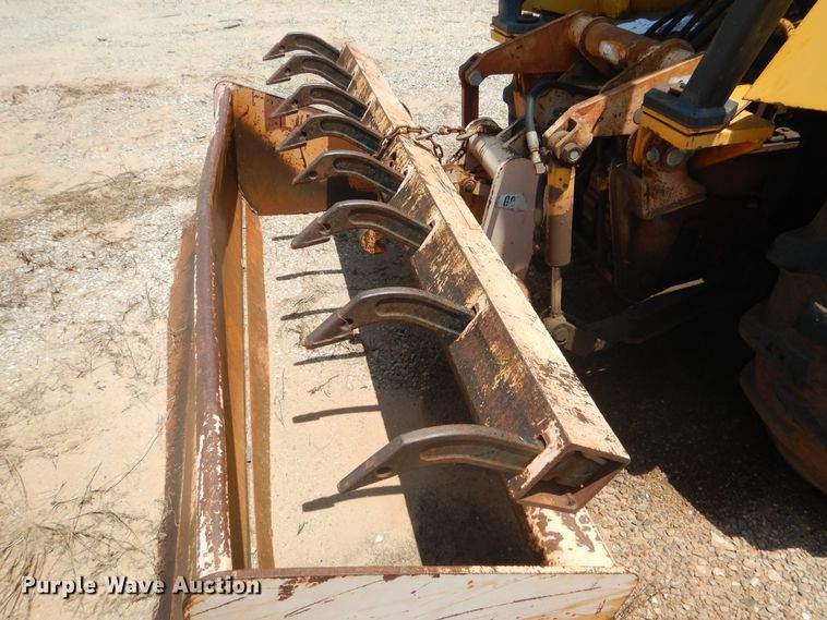 image for item FI9839 1987 John Deere 210C landscape tractor