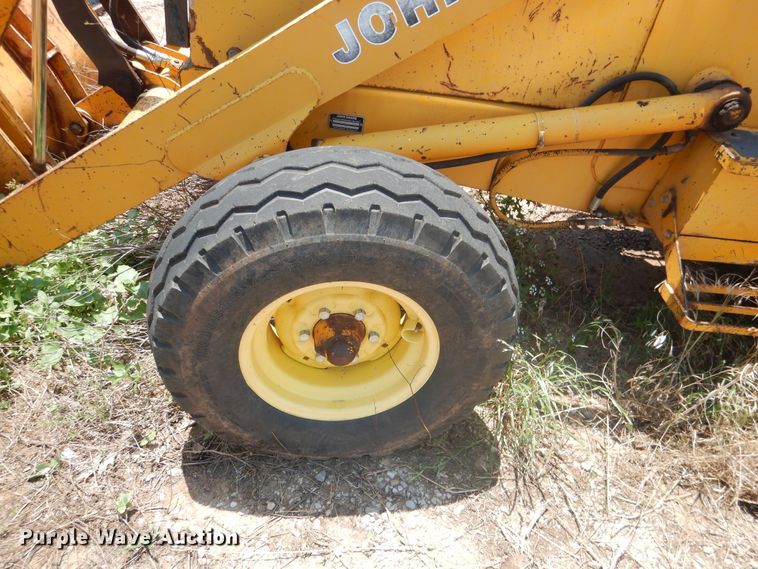 image for item FI9839 1987 John Deere 210C landscape tractor