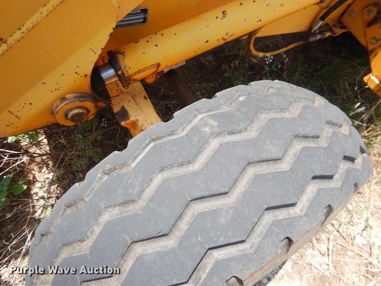 image for item FI9839 1987 John Deere 210C landscape tractor