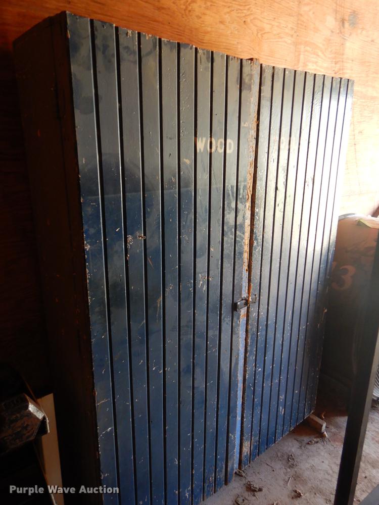 image for item FI9921 Furniture