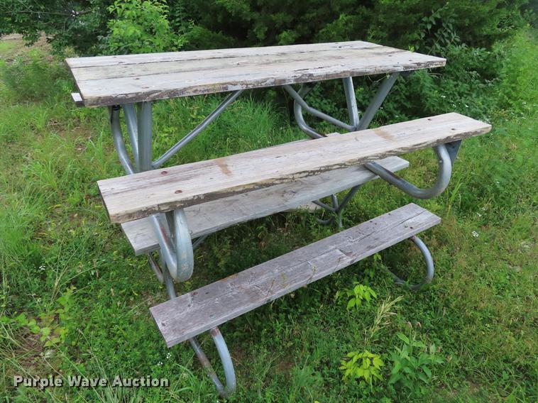 image for item FJ9139 (10) picnic tables