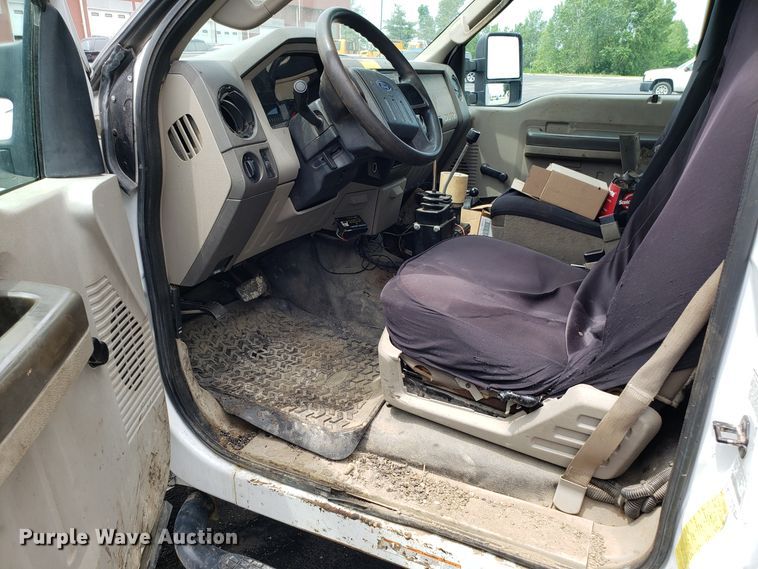 image for item FL9001 2008 Ford F450 Super Duty dump truck