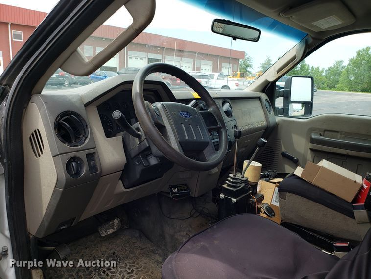 image for item FL9001 2008 Ford F450 Super Duty dump truck