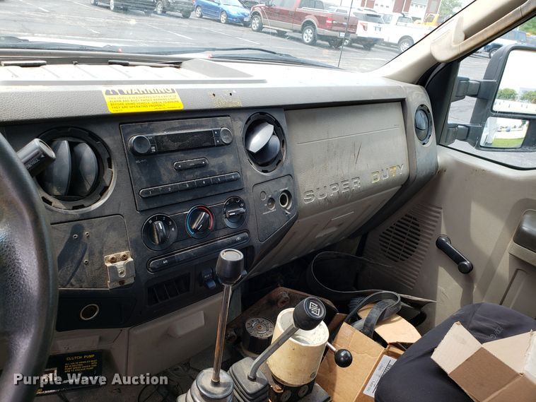 image for item FL9001 2008 Ford F450 Super Duty dump truck