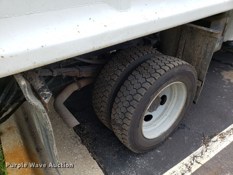 image for item FL9001 2008 Ford F450 Super Duty dump truck