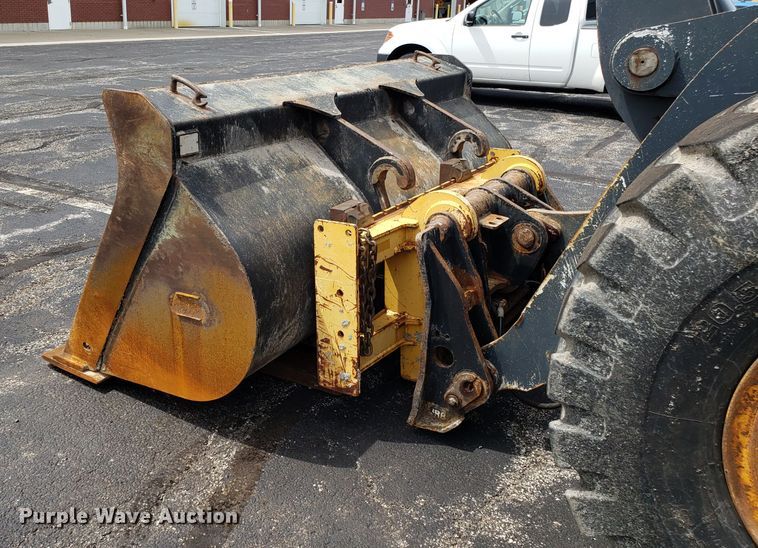 image for item FL9009 2004 John Deere 544J wheel loader