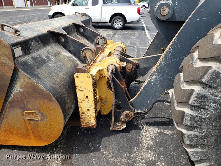 image for item FL9009 2004 John Deere 544J wheel loader