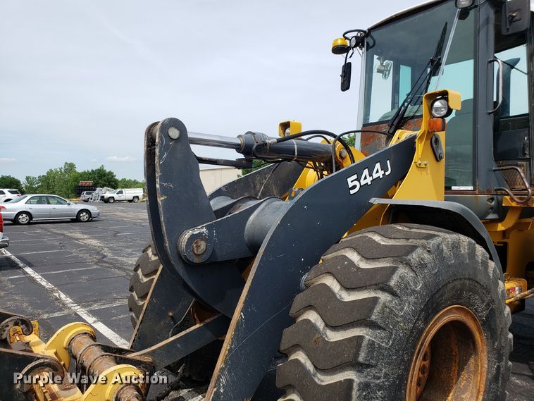 image for item FL9009 2004 John Deere 544J wheel loader