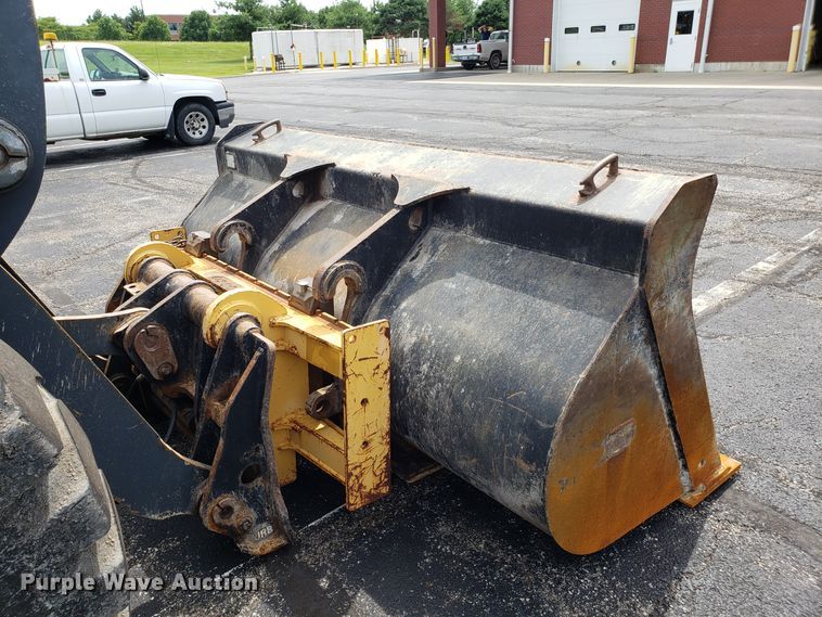 image for item FL9009 2004 John Deere 544J wheel loader