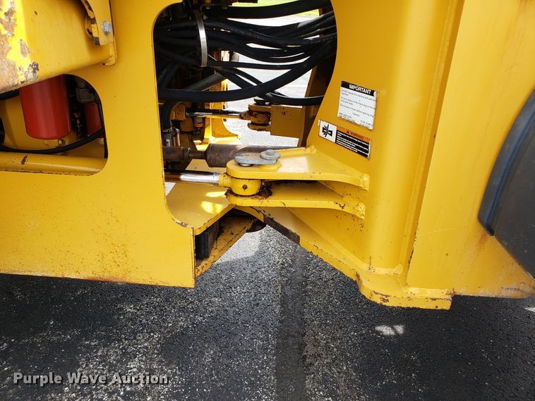 image for item FL9009 2004 John Deere 544J wheel loader