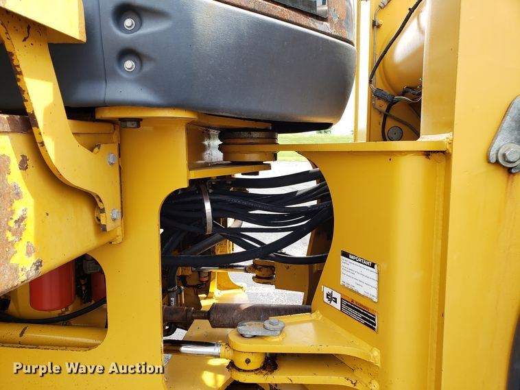 image for item FL9009 2004 John Deere 544J wheel loader